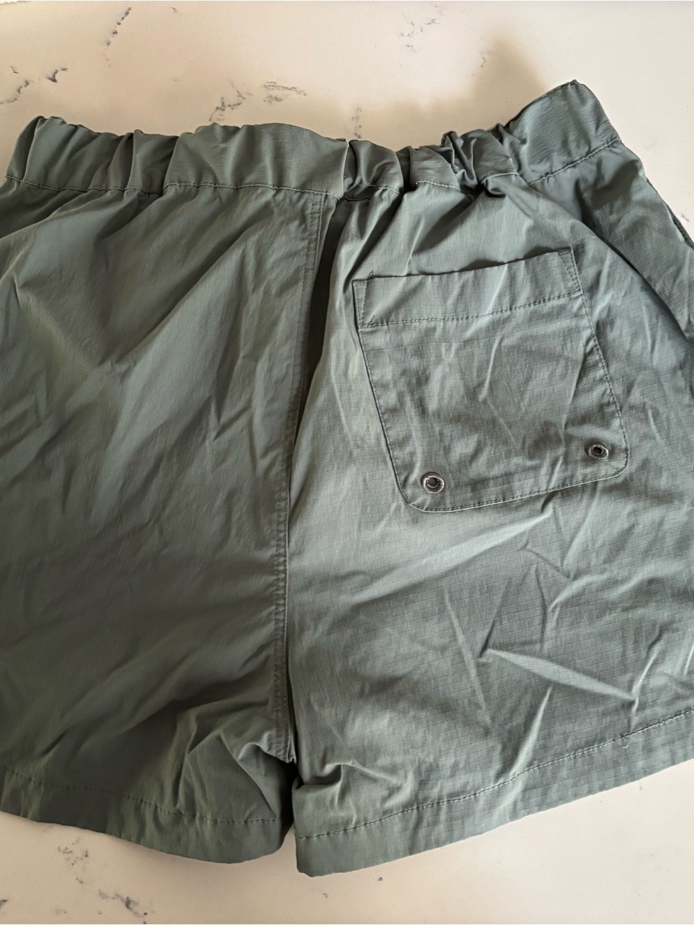 Madewell Olive Green Cargo Shorts with Belt - Picture 3 of 4
